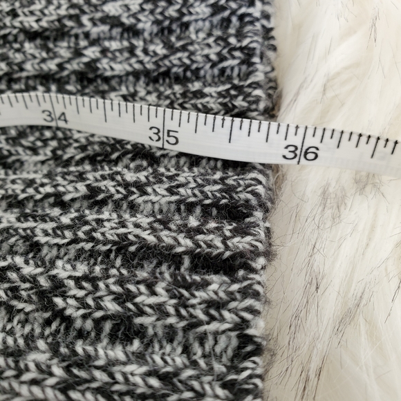 3/$15 Gray midi sleeveless turtleneck dress Medium - Picture 6 of 8